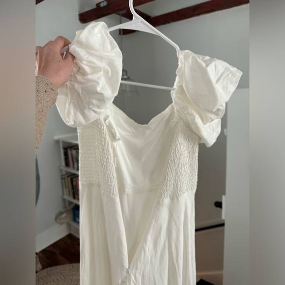 ASTR The Label Off Shoulder Puff Sleeve midi Dress - Picture 3 of 5